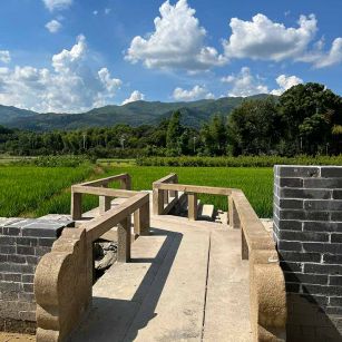 自贡花岗岩仿古石材景区使用案例