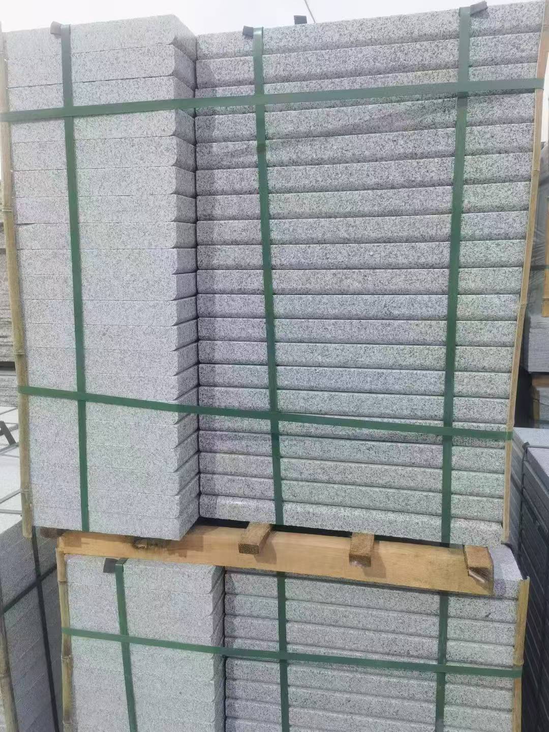 自贡 5公分芝麻白，倒斜角，室外楼梯踏步