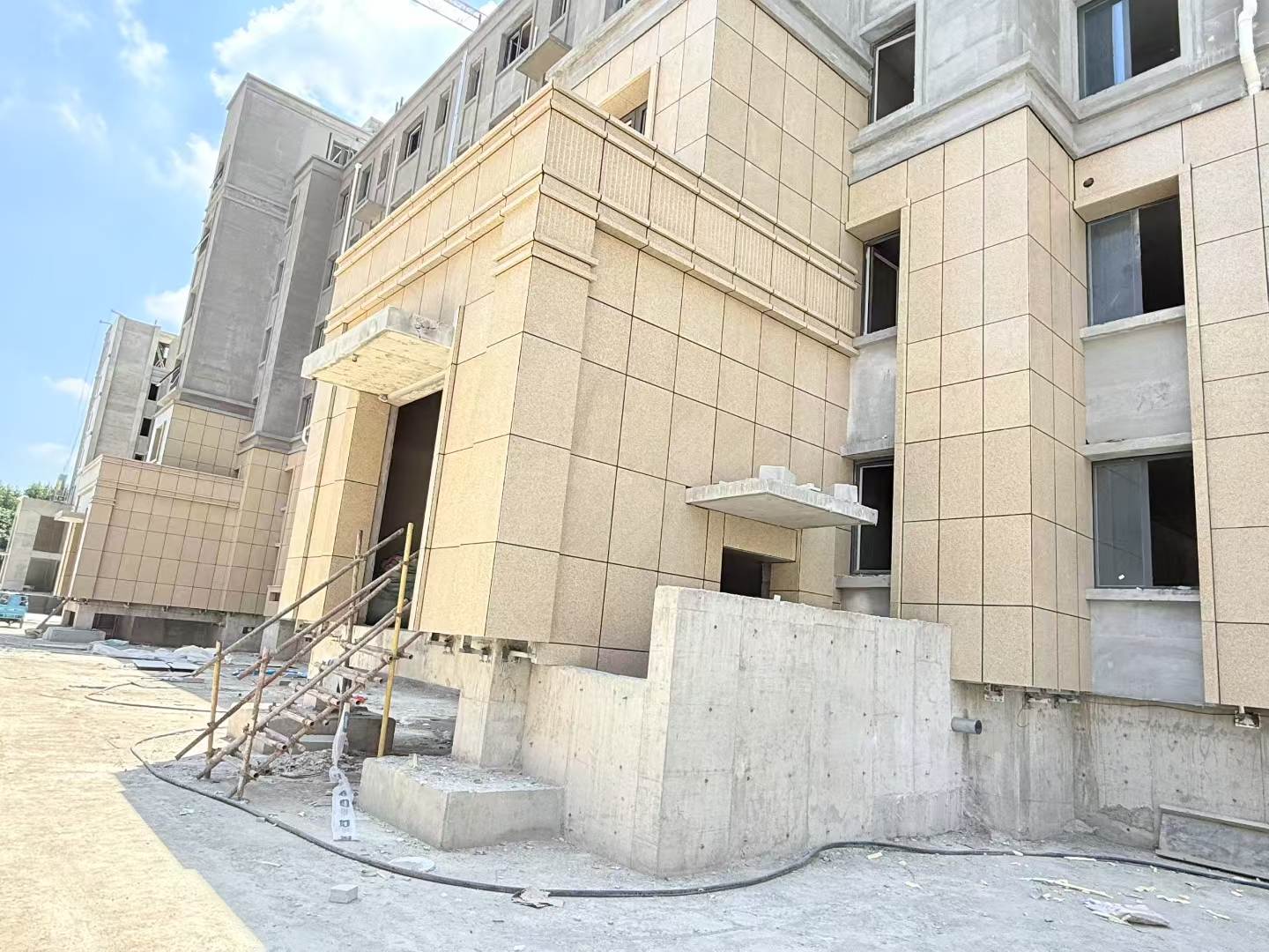 自贡 黄金麻干挂，工地实拍