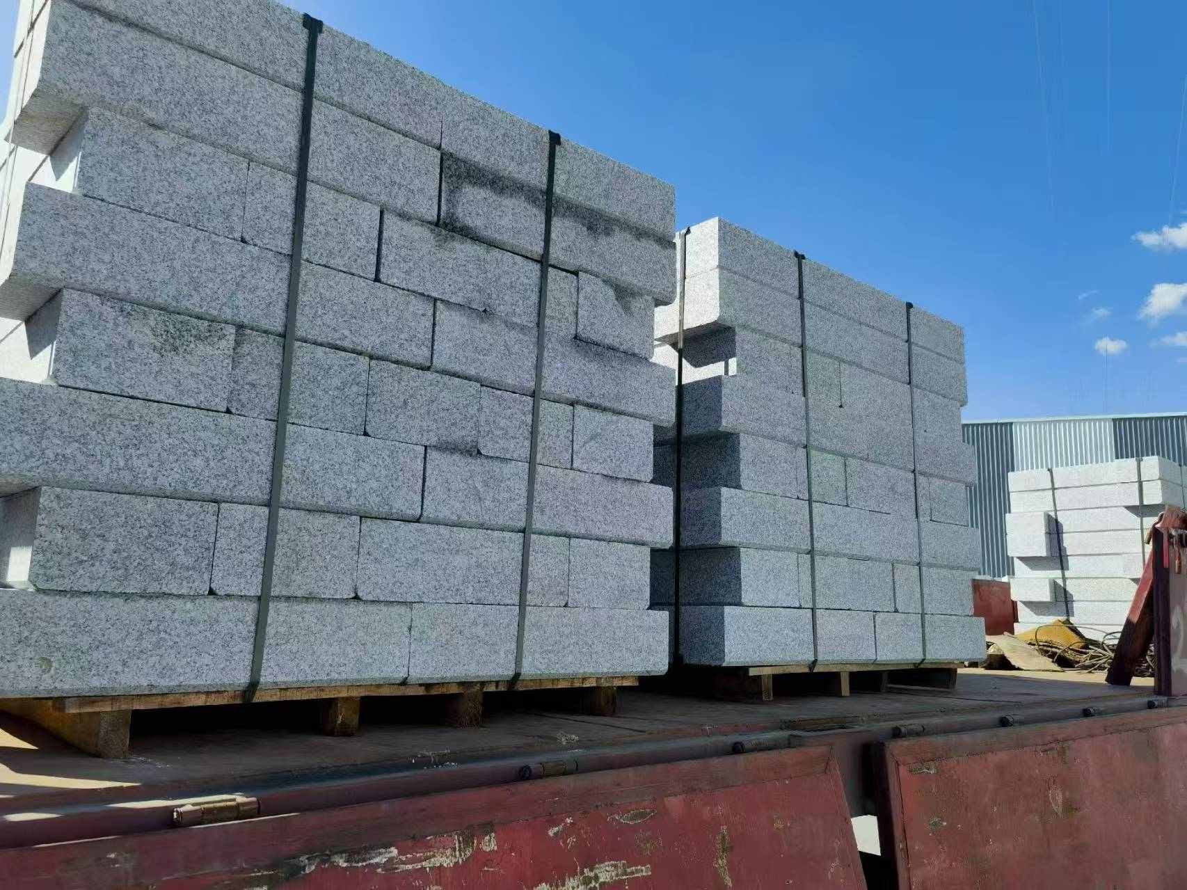 自贡 路沿石装车出货