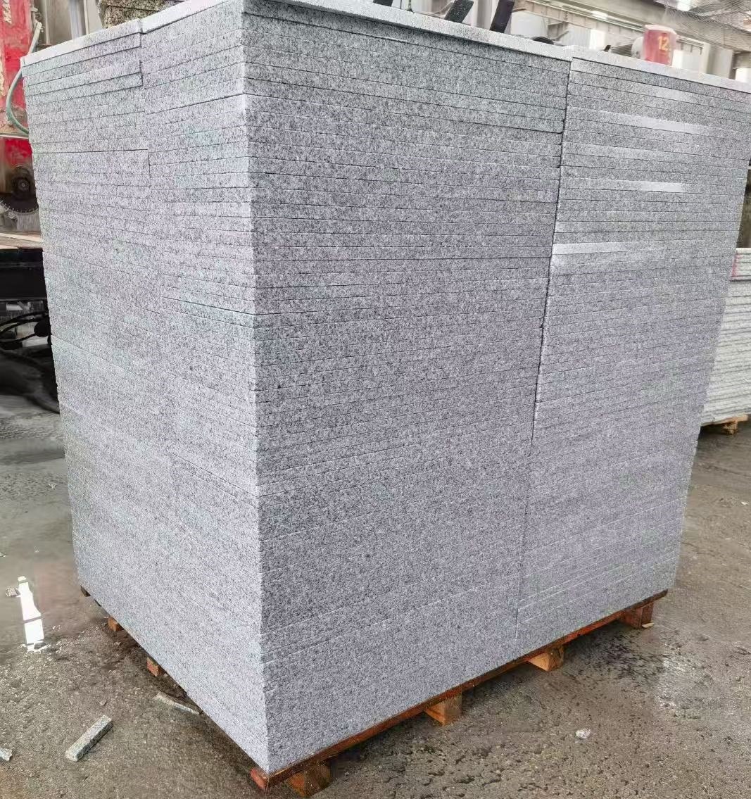 自贡 火烧面地铺石，街道广场园林市政工程板，1.8~5.0厚均有现货