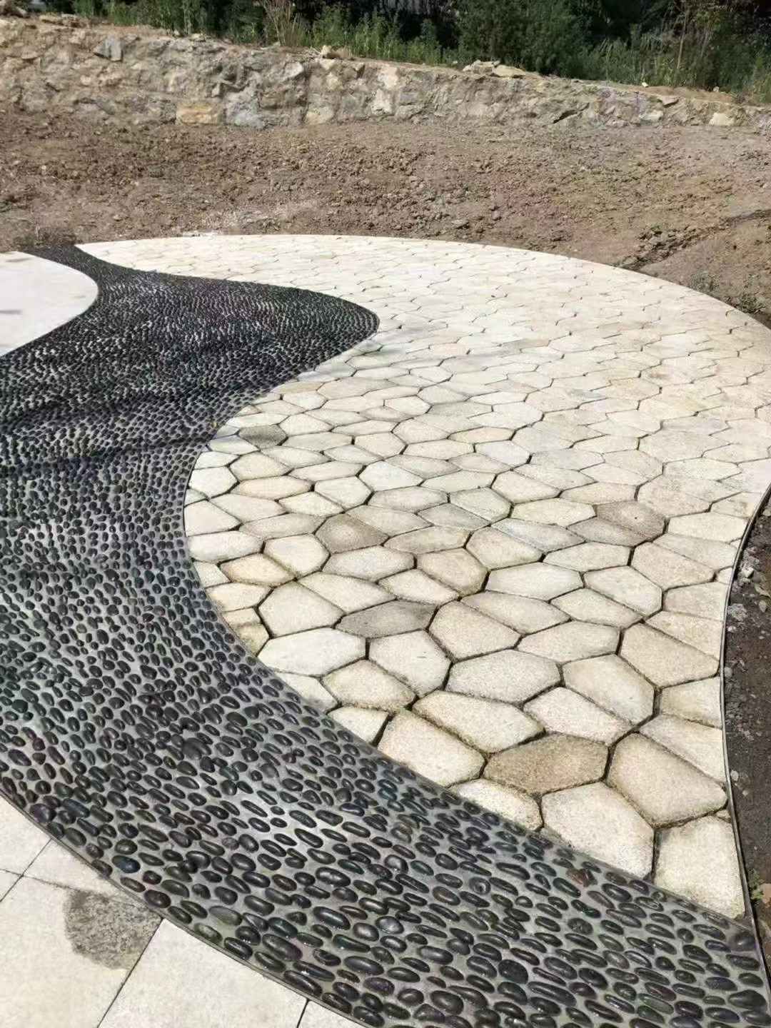 自贡 黄金麻冰裂缝室外铺装效果完美展示