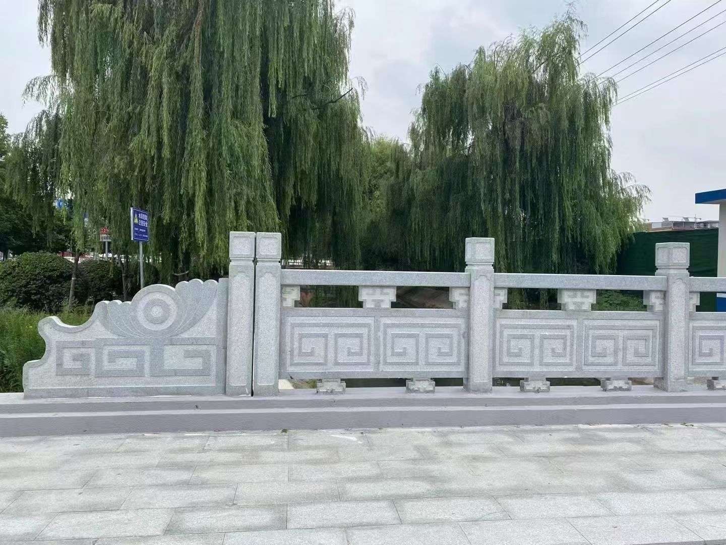 自贡 芝麻灰桥栏杆、河道栏杆安装效果